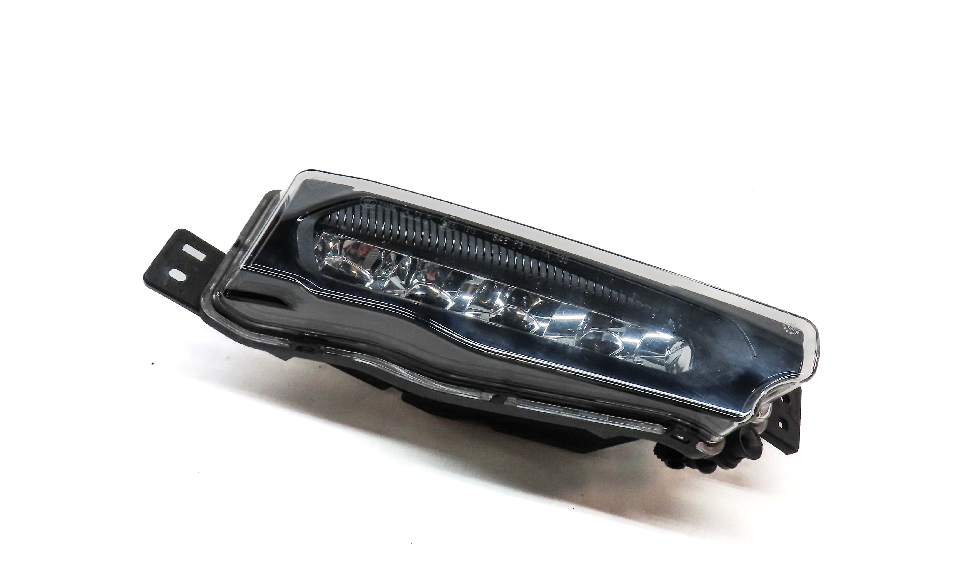 20-21 BMW X3 X4 (G01 G02) FRONT RIGHT PASSENGER FOGLIGHT FOG LIGHT DRL (LED) — exact item pictured